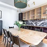 Prestigious Apartment, Eiffel Tower